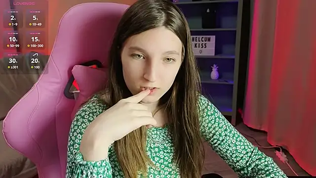 Snapshot of Mia_Myles chatting on 11.12.25 Mia Myles online show from 11.12.25