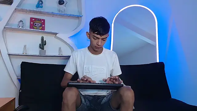 PRETTY SEX1 online show from 10.03.25