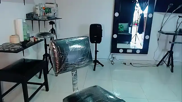 Sam Blue online show from 10.21.25