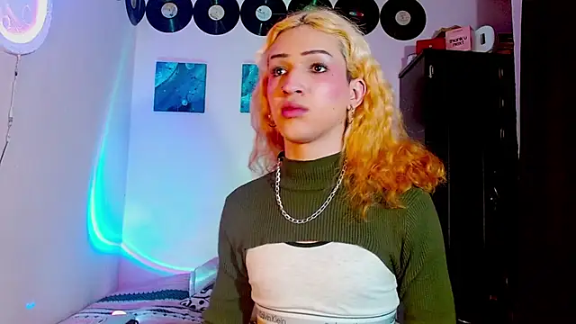 meghan devil  online show from 12.17.25