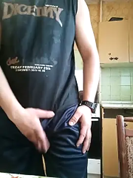 Snapshot of Llovlyboyyyy12 chatting on 03.09.26 Llovlyboyyyy12 online show from 03.09.26