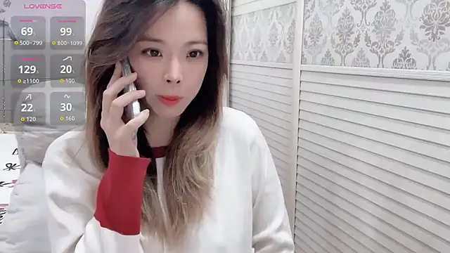 Holiland online show from 11.11.25