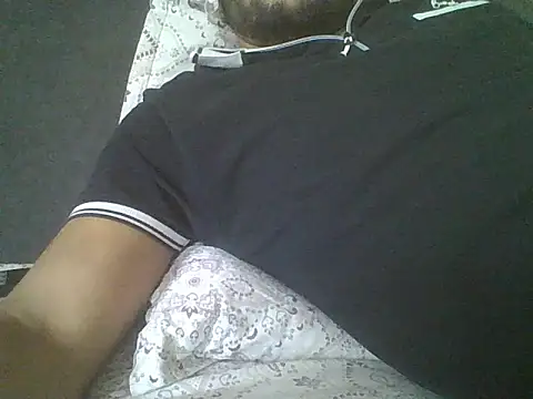 Snapshot of Sexyxxxboy99 chatting on 10.05.25 Sexyxxxboy99 online show from 10.05.25