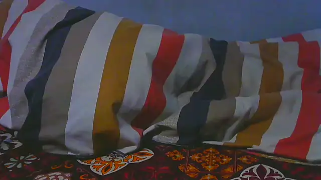 shy-lillyX22 online show from 11.27.25