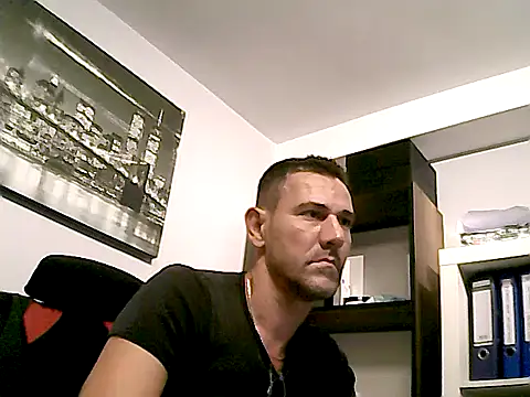 Snapshot of mastercharisma35 chatting on 11.07.25 mastercharisma35 online show from 11.07.25