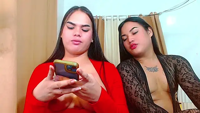 Snapshot of DickforlillyPetite chatting on 02.12.26 DickforlillyPetite online show from 02.12.26