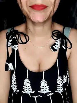 Snapshot of Horny_Shalu chatting on 09.21.25 Horny Shalu online show from 09.21.25