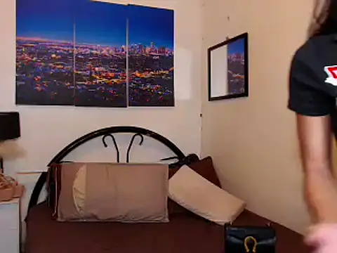 Snapshot of DAYANARAHFOX chatting on 09.20.25 DAYANARAHFOX online show from 09.20.25