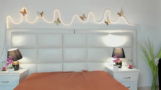 Snapshot of InnaVolkova chatting on 02.17.26 InnaVolkova online show from 02.17.26