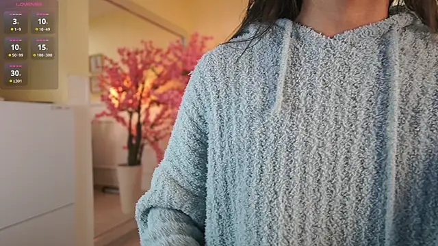 NicoleCrawft online show from 11.07.25