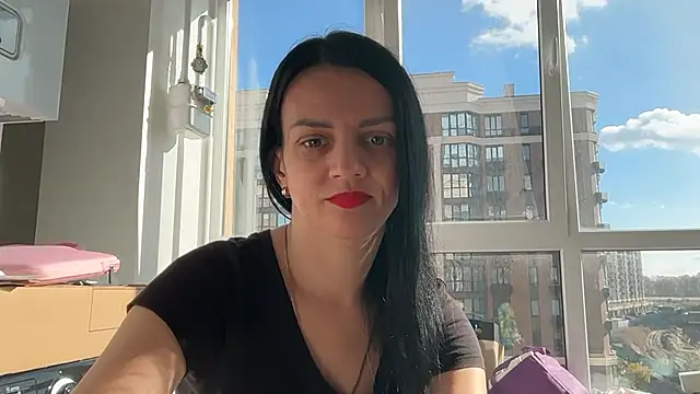 Sladosttss online show from 10.28.25