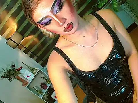 Queen yasii 88 online show from 04.24.26