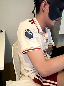 boyhigh1997 online show from 11.07.25