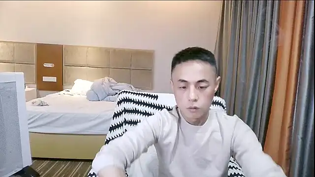 Snapshot of Tsia-Die chatting on 11.16.25 Tsia-Die online show from 11.16.25