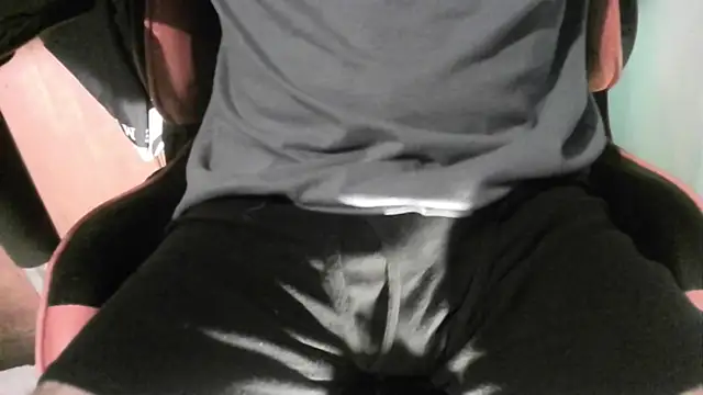 Skinny Longhair online show from 01.15.26