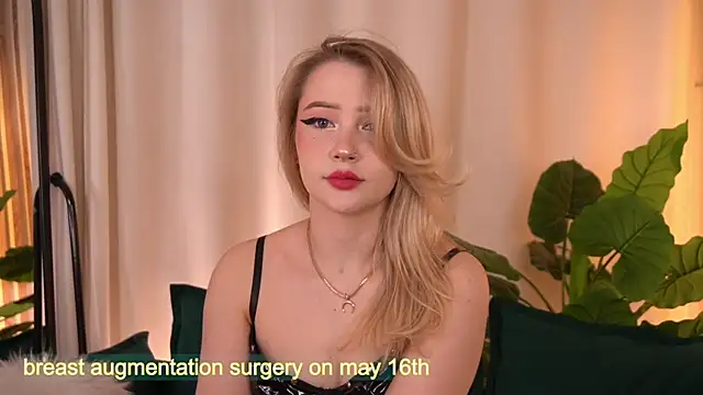 LauraWifeness online show from 05.04.26