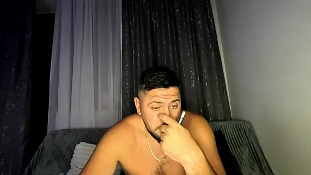 Gold Alpha Boy online show from 09.13.25