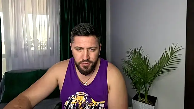 Gold Alpha Boy online show from 05.08.26
