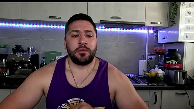 Gold Alpha Boy online show from 06.21.26