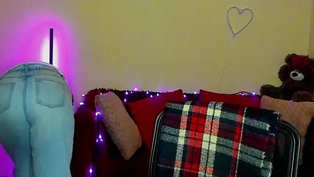 Alicia love00 online show from 04.24.26