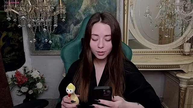 Snapshot of IvoryWood_ chatting on 09.16.25 IvoryWood online show from 09.16.25