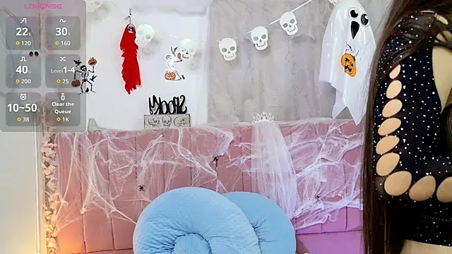 sukilove18 online show from 10.17.25