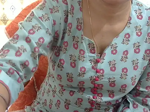 CHAMELI4747 online show from 04.21.26