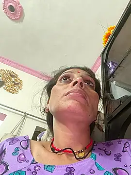 ISHANI-SINGH online show from 11.10.25