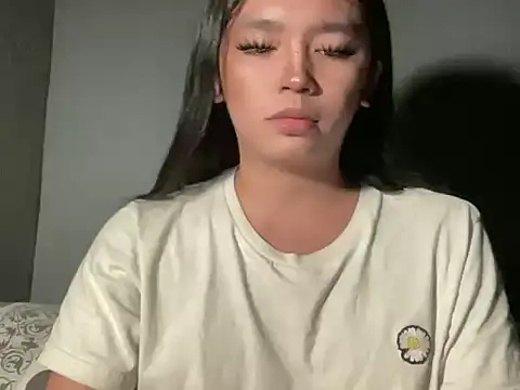 Snapshot of Claudia_Johnson chatting on 11.24.25 Claudia Johnson online show from 11.24.25