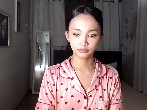 Snapshot of millany69 chatting on 01.11.26 millany69 online show from 01.11.26