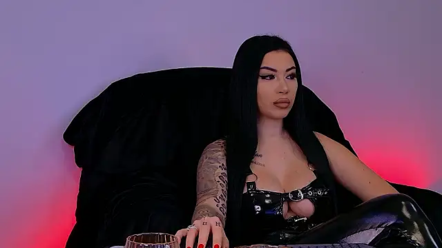 Snapshot of VanessaColby chatting on 02.07.26 VanessaColby online show from 02.07.26