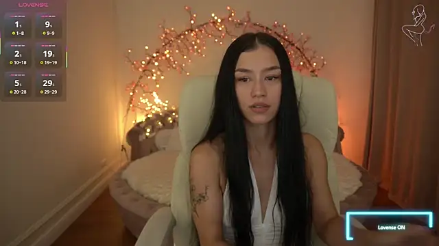 FataleNellie online show from 06.25.26
