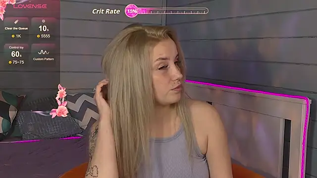 Snapshot of Crystal_Jull chatting on 09.12.25 Crystal Jull online show from 09.12.25