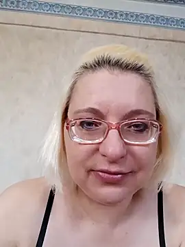 VikaKing online show from 04.29.26
