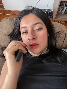 Snapshot of Rouse_07 chatting on 10.15.25 Rouse 07 online show from 10.15.25