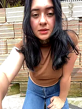 Snapshot of Rouse_07 chatting on 12.02.25 Rouse 07 online show from 12.02.25