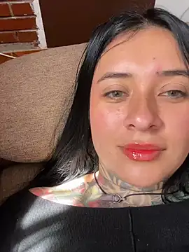 Snapshot of Rouse_07 chatting on 12.15.25 Rouse 07 online show from 12.15.25