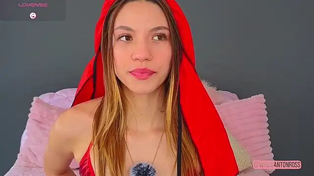 AntonellaaRossii online show from 06.04.26