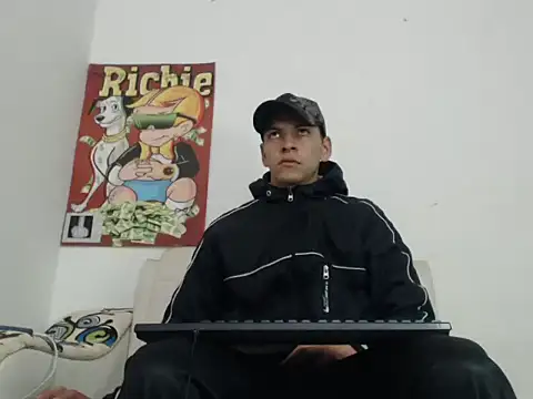 Thomasjons  online show from 10.31.25