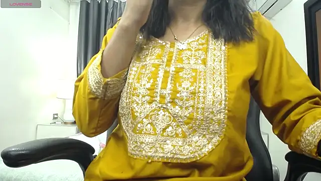 kairadayamai online show from 05.20.26