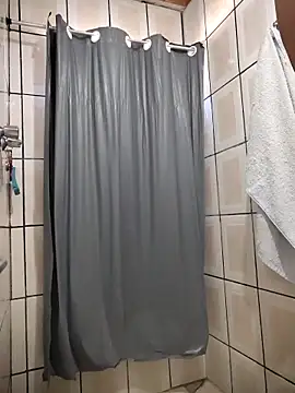 Snapshot of Dicksweet25 chatting on 10.01.25 Dicksweet25 online show from 10.01.25