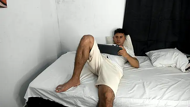 ashlan king online show from 10.14.25