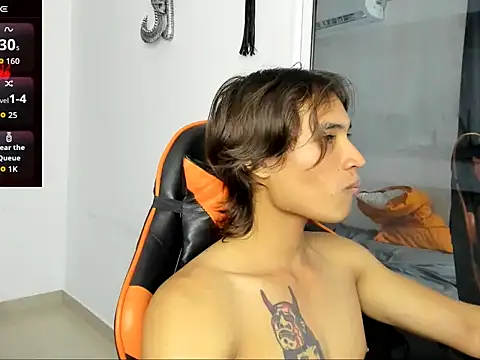 Snapshot of kenshi_roa chatting on 10.15.25 kenshi roa online show from 10.15.25