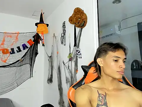 Snapshot of kenshi_roa chatting on 11.06.25 kenshi roa online show from 11.06.25