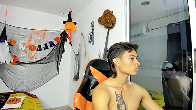 Snapshot of kenshi_roa chatting on 11.17.25 kenshi roa online show from 11.17.25