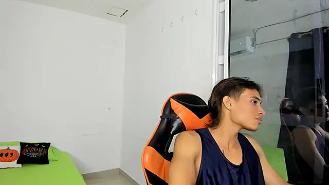 Snapshot of kenshi_roa chatting on 11.22.25 kenshi roa online show from 11.22.25