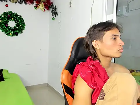 Snapshot of kenshi_roa chatting on 12.05.25 kenshi roa online show from 12.05.25