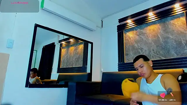 Snapshot of Rick_big chatting on 09.11.25 Rick big online show from 09.11.25