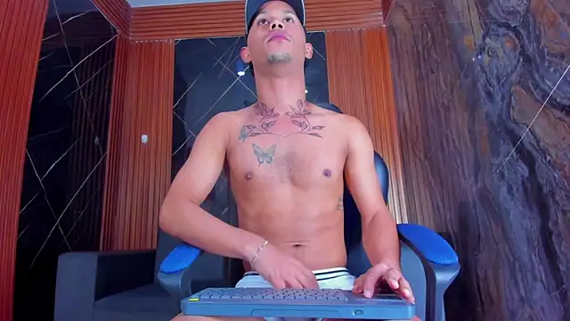 Snapshot of Rick_big chatting on 09.17.25 Rick big online show from 09.17.25