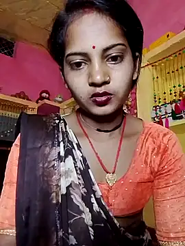 Snapshot of Hot_bbbb chatting on 12.20.25 Hot bbbb online show from 12.20.25